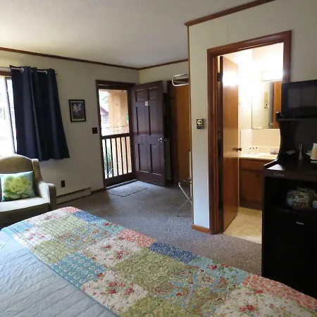 Tall Pines Inn Eureka Springs Extérieur photo